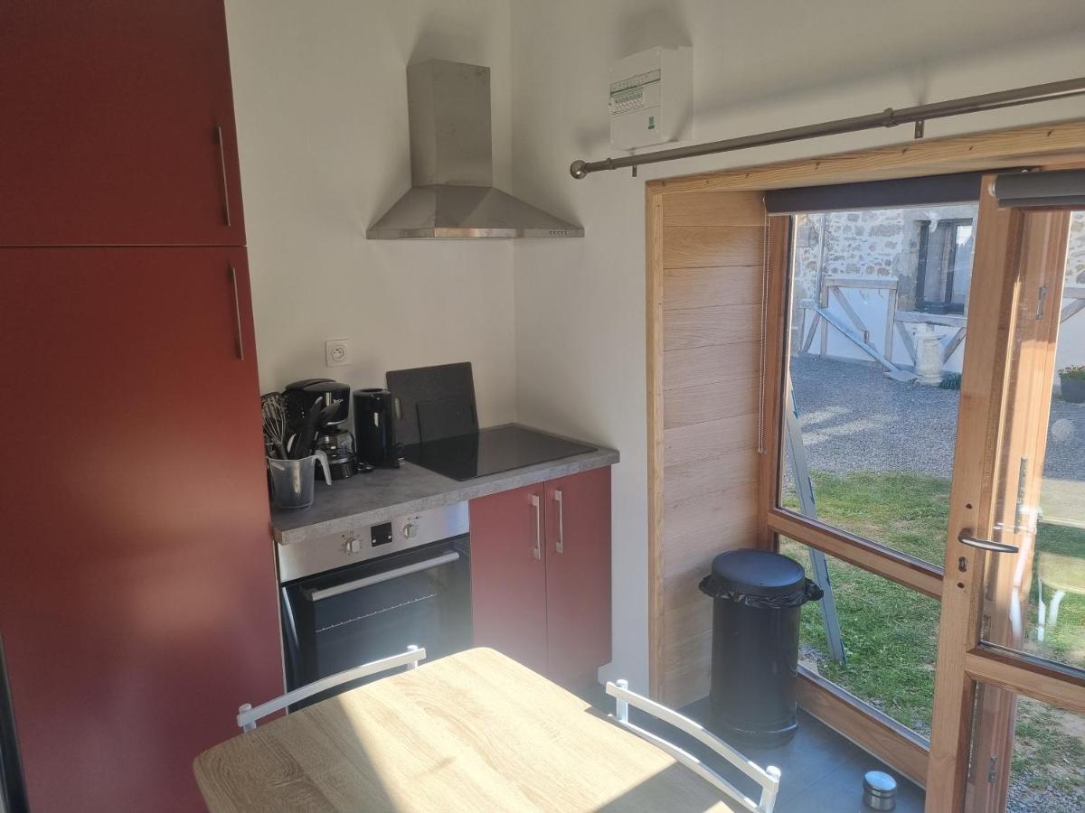 Jolie Petite Maison Dans Village Fortifie Brigueuil 外观 照片